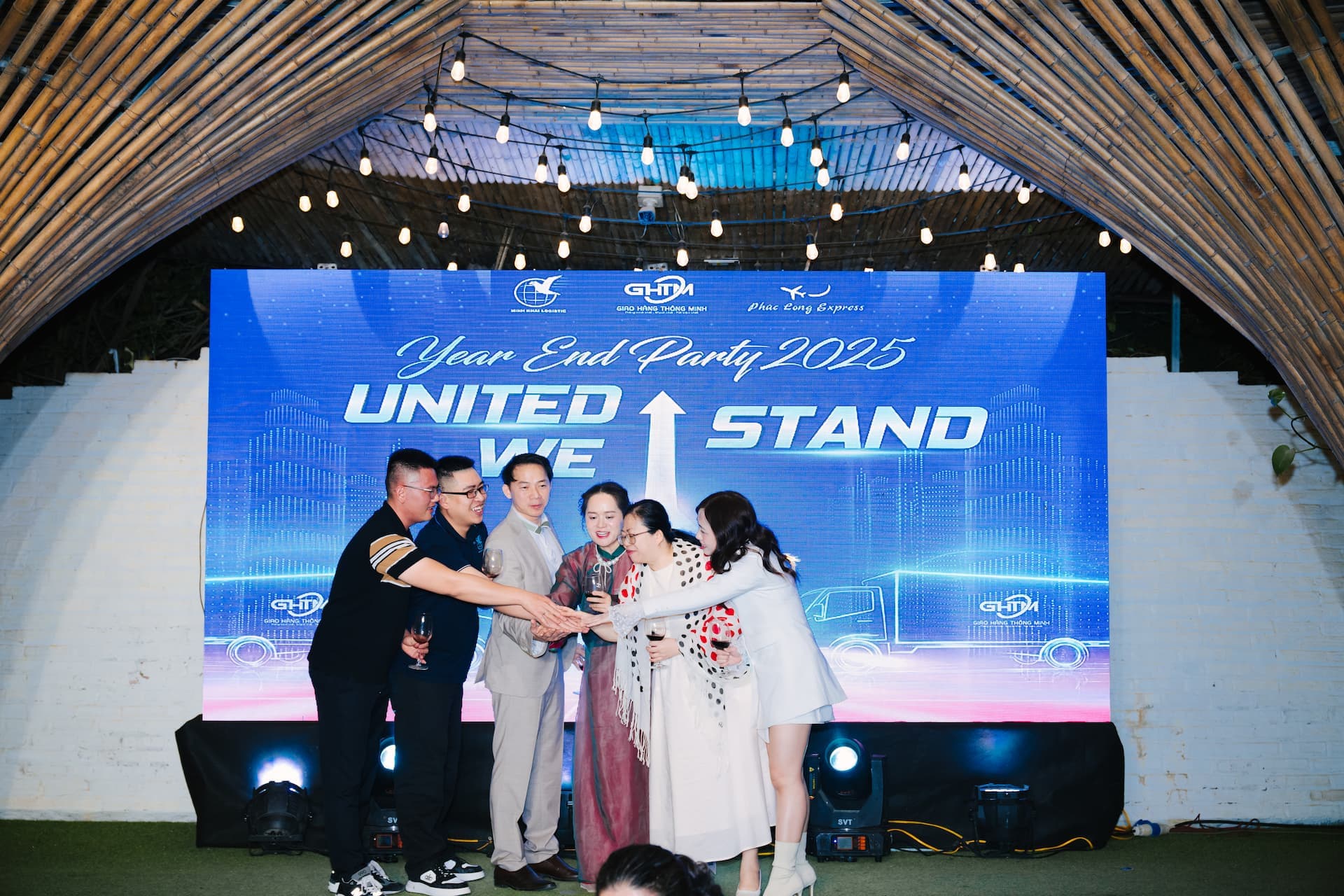 Hoạt động logistics 4